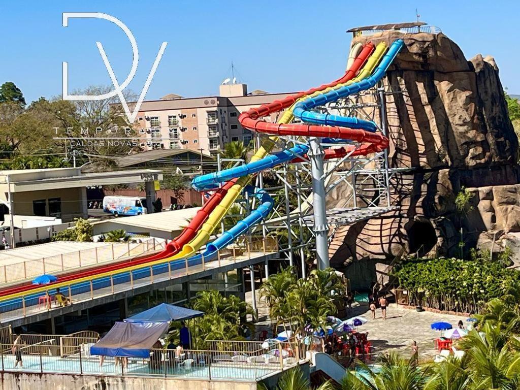 Hotel Spazzio Com Acesso Gratis Ao Acqua Park Diroma 4*